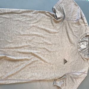 Men’s medium gray Adidas T-Shirt